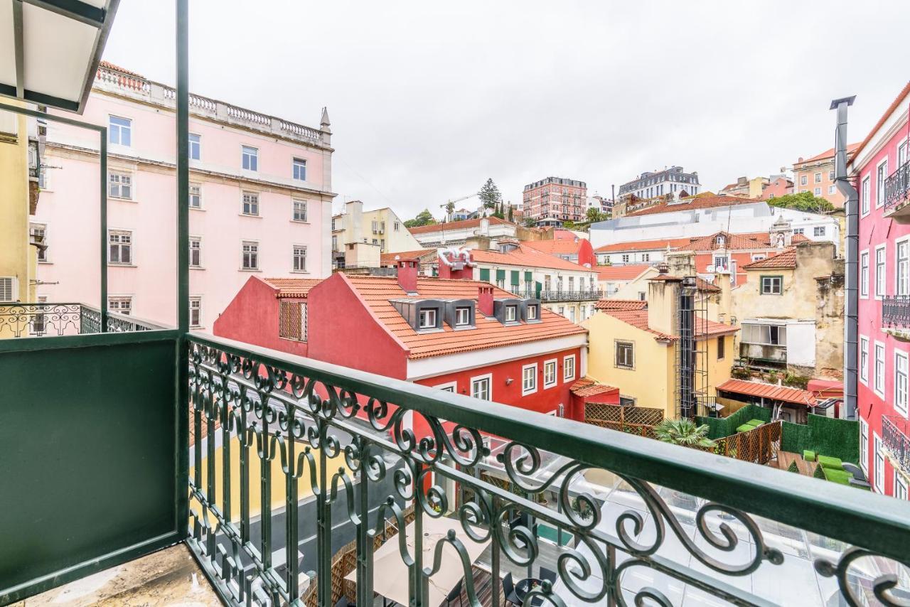 Modern Flat In Downtown Lisbon By Lovelystay Bagian luar foto