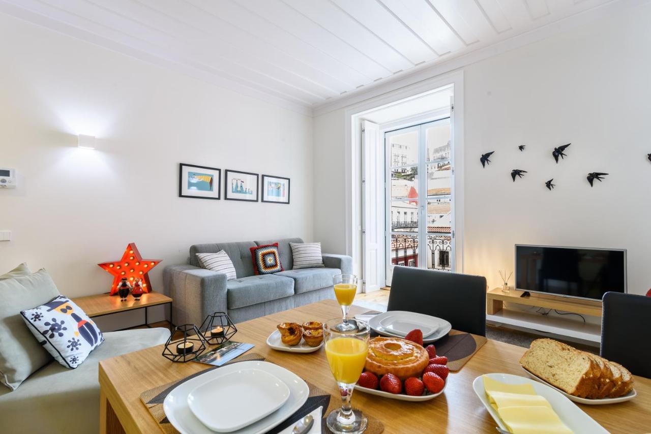 Modern Flat In Downtown Lisbon By Lovelystay Bagian luar foto